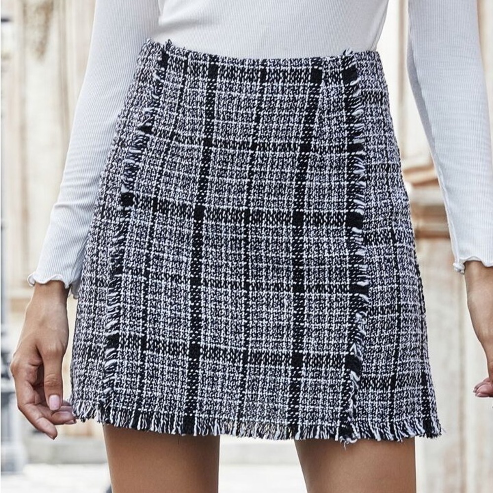 SHEIN Blue Plaid Tweed Mini Skirt Size Small Preppy Clueless Raw Hem